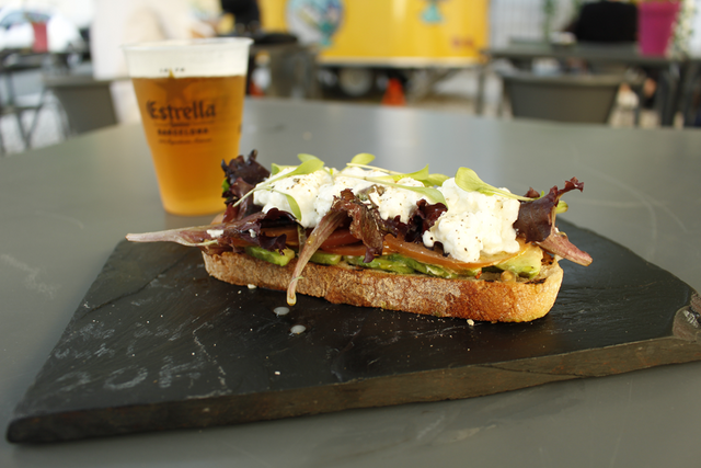 Visitar a esplanada Um Elétrico Chamado Tágide