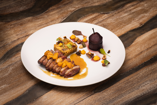 Provar a nova carta do Bistrô4, do PortoBay Liberdade