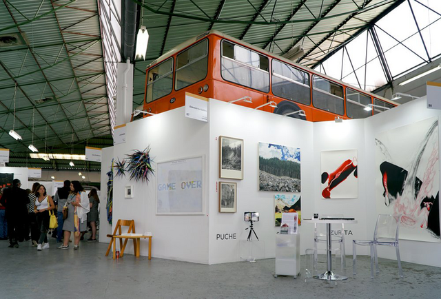 Ir à JustLX - Lisboa Contemporary Art Fair no Museu da Carris