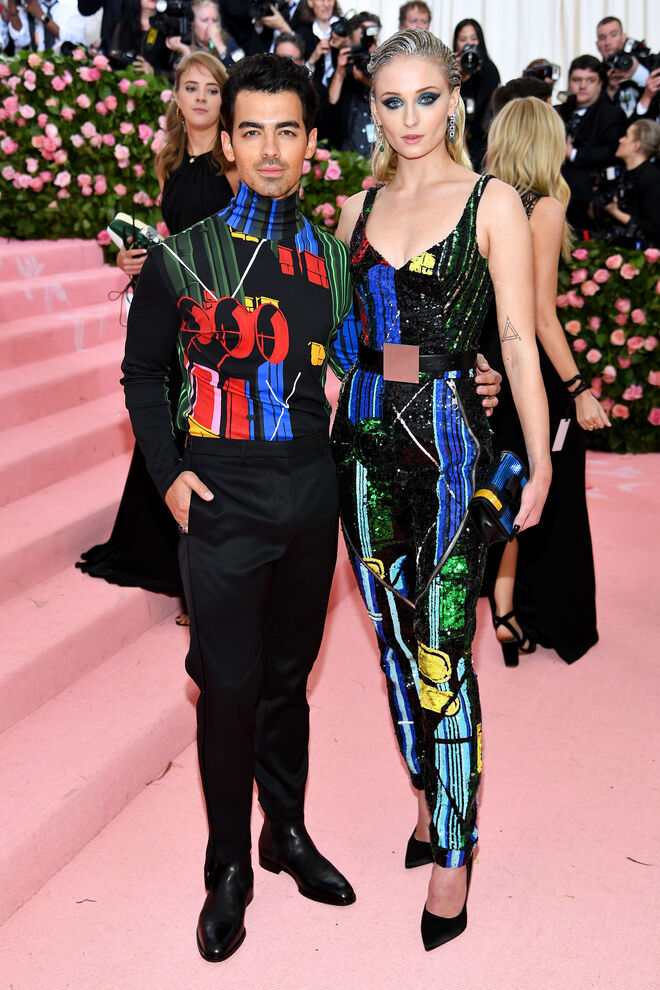 Sophie Turner e Joe Jonas em Louis Vuitton