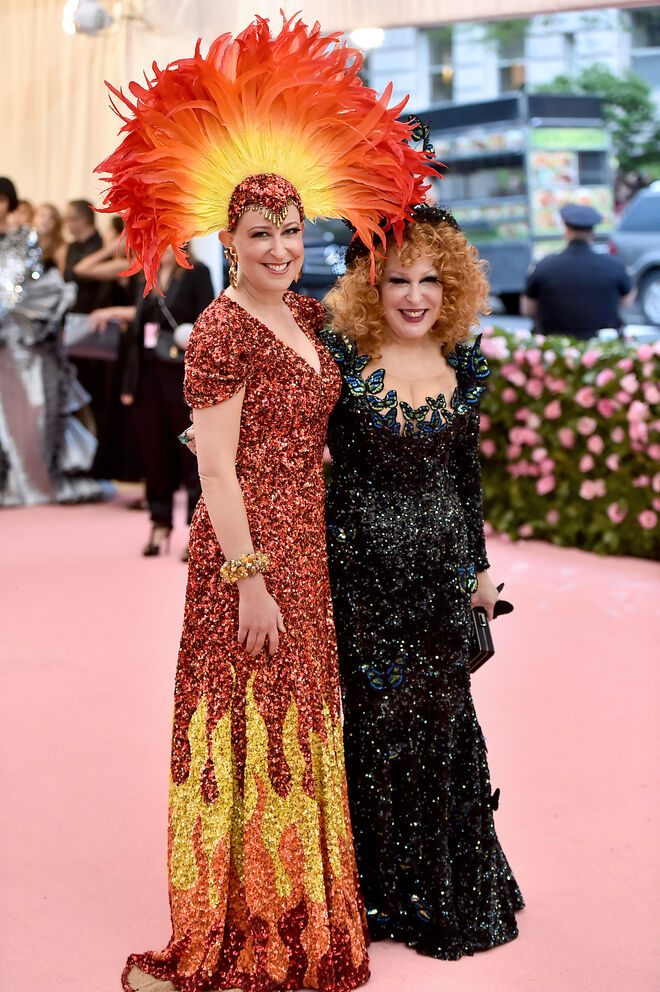 Bette Midler e Sophie Von Haselberg em Michael Kors