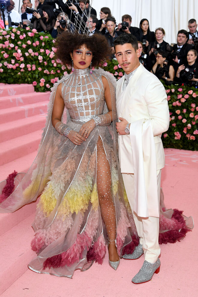 Priyanka Chopra e Nick Jonas em Dior