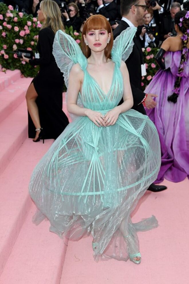 Madelaine Petsch em Jean Paul Gauliter, na Met Gala 2019