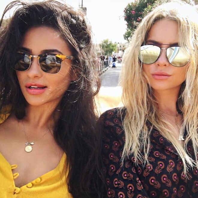 Ashley Benson & Shay Mitchell | As 'Pretty Little Liars' partilhavam uma forte amizade no pequeno ecrã e ainda mais poderosa na vida real, com a alcunha #Buttahbenzo as amigas partilhavam as melhores aventuras no Instagram e também as melhores fotos 