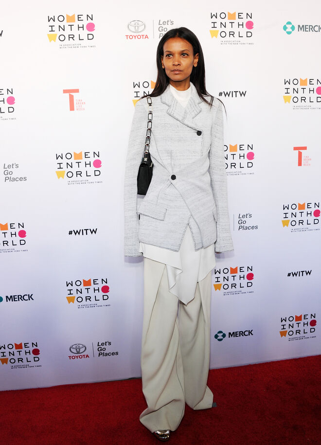 Lya Kebede, um icóne de beleza intemporal que também se destaca em missões humanitárias