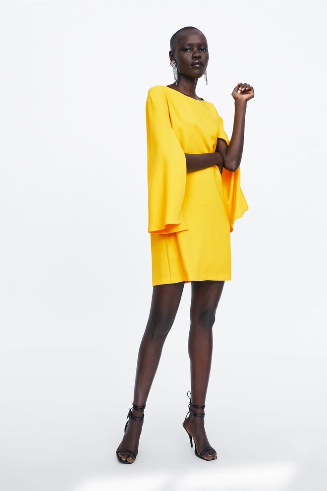 Vestido, €29,95, Zara