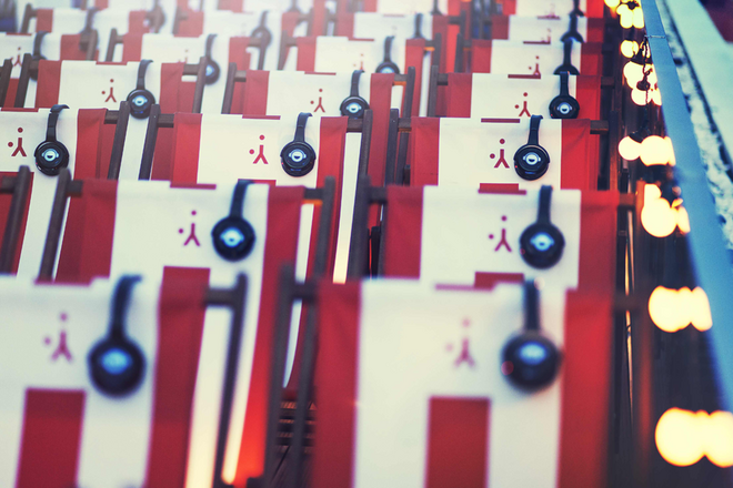 Assistir a uma sessão de cinema ao ar livre com a Cine Society