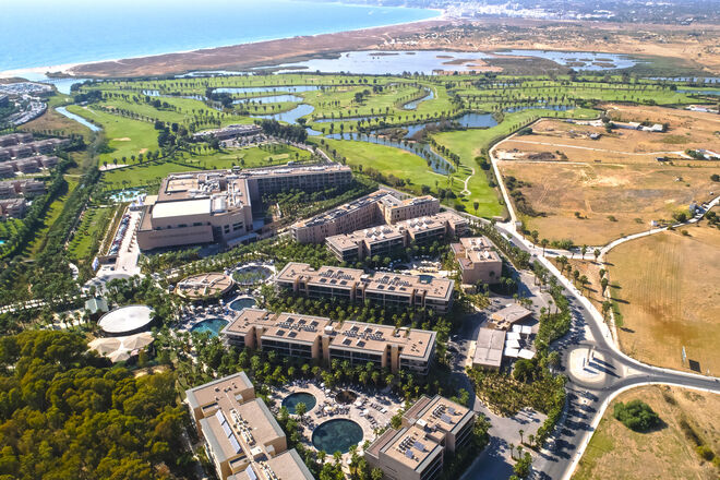 Salgados Palm Village Apartments & Suites 