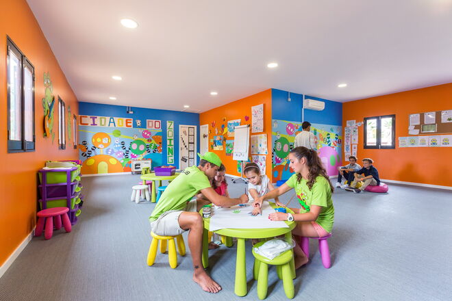 Salgados Palm Village Apartments & Suites 