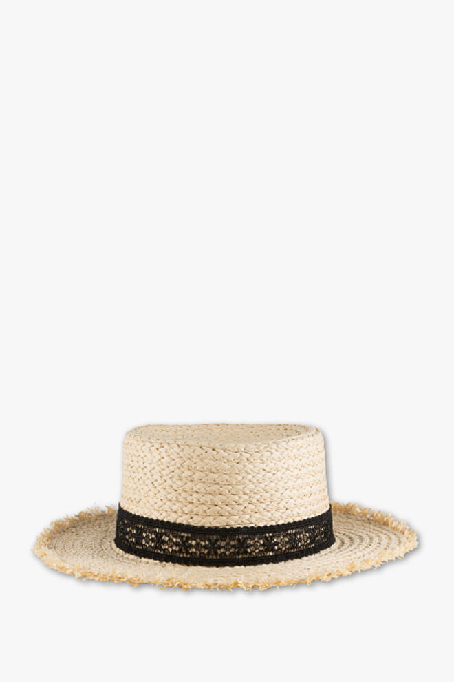 Chapéu, €12,90, C&A 