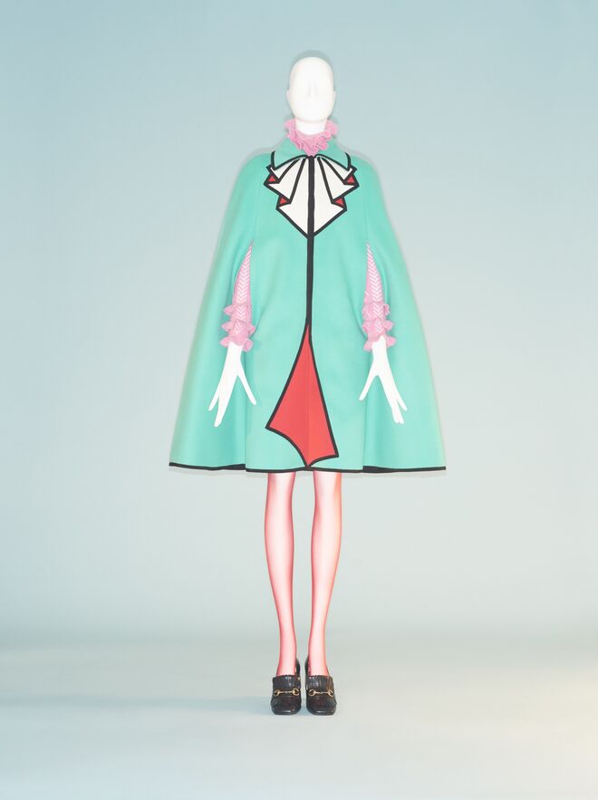 Look de Alessandro Michele para Gucci, outono/inverno 2016–17. Imagem do Metropolitan Museum of Art.
