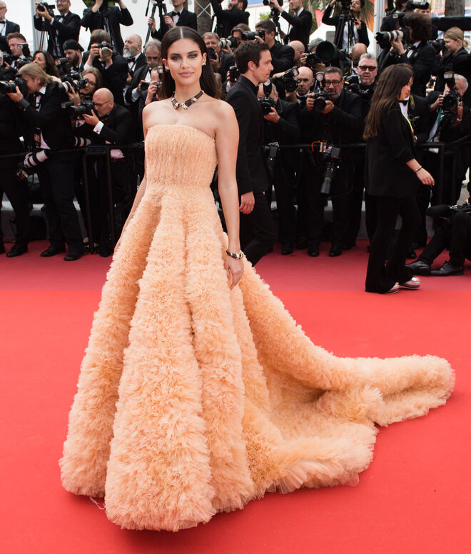 Sara Sampaio em Georges Hobeika Haute Couture
