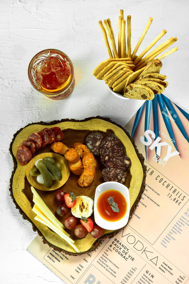 Petiscar ao fim do dia no Sky Bar