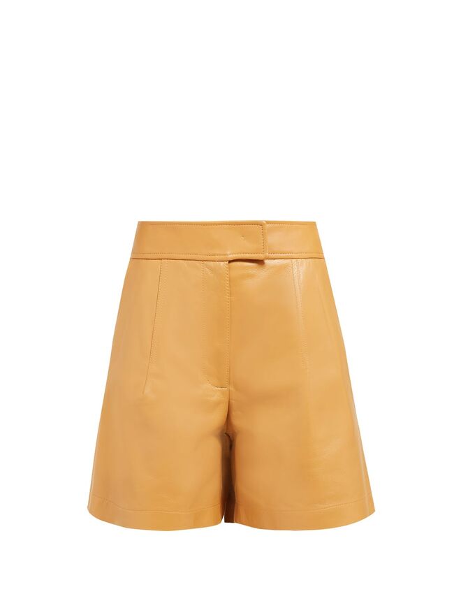 Calções, €449, Sportmax