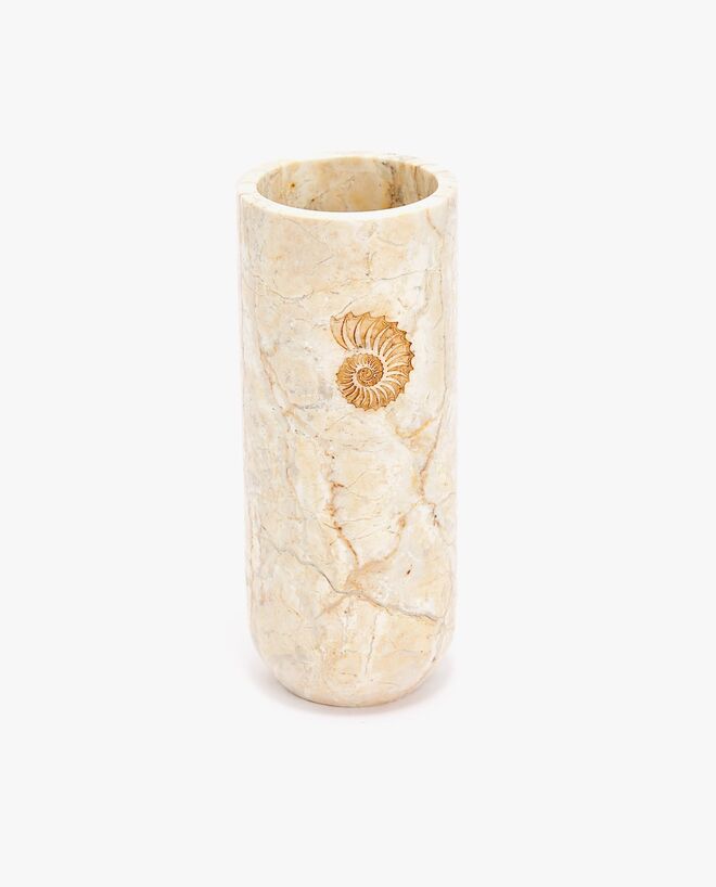 Jarra, €49,99, Zara Home 