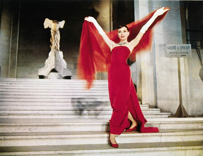 Audrey Hepburn em 'Cinderella em Paris' de Stanley Donen (1957)