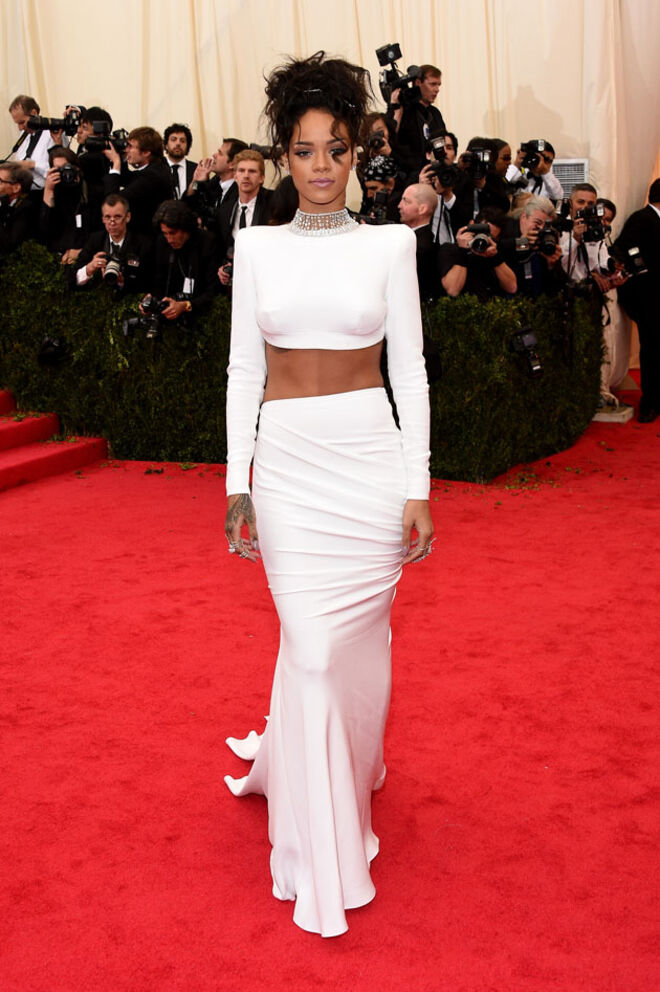 A cantora em Stella McCartney no Met Gala, 2014