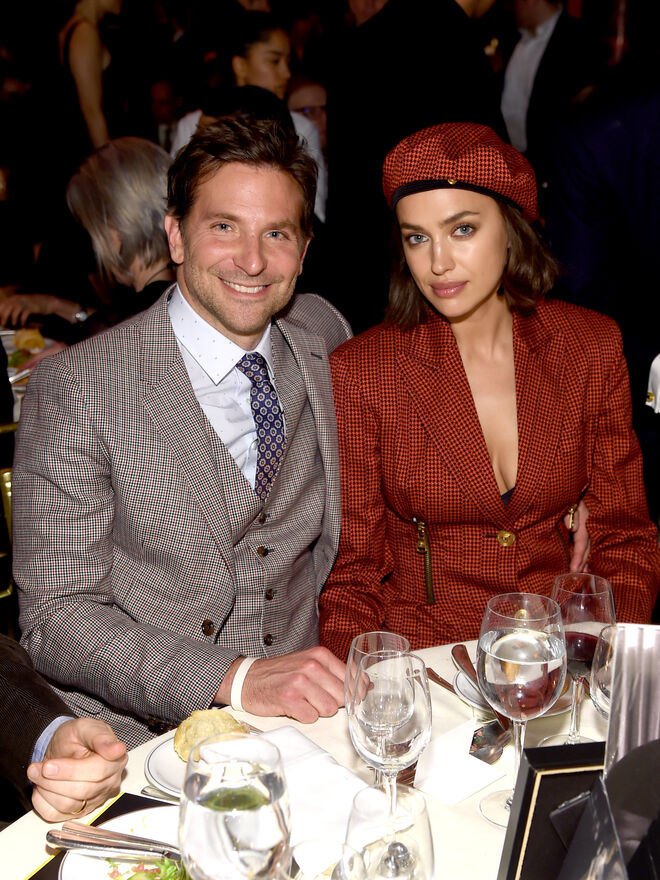 Bradley Cooper e Irina Shayk na gala do The National Board of Review Annual Awards em Nova Iorque, 2019
