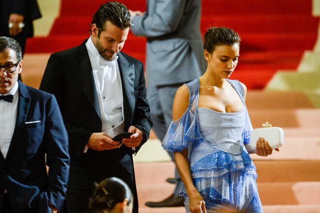 Bradley Cooper e Irina Shayk na Met Gala, 2016