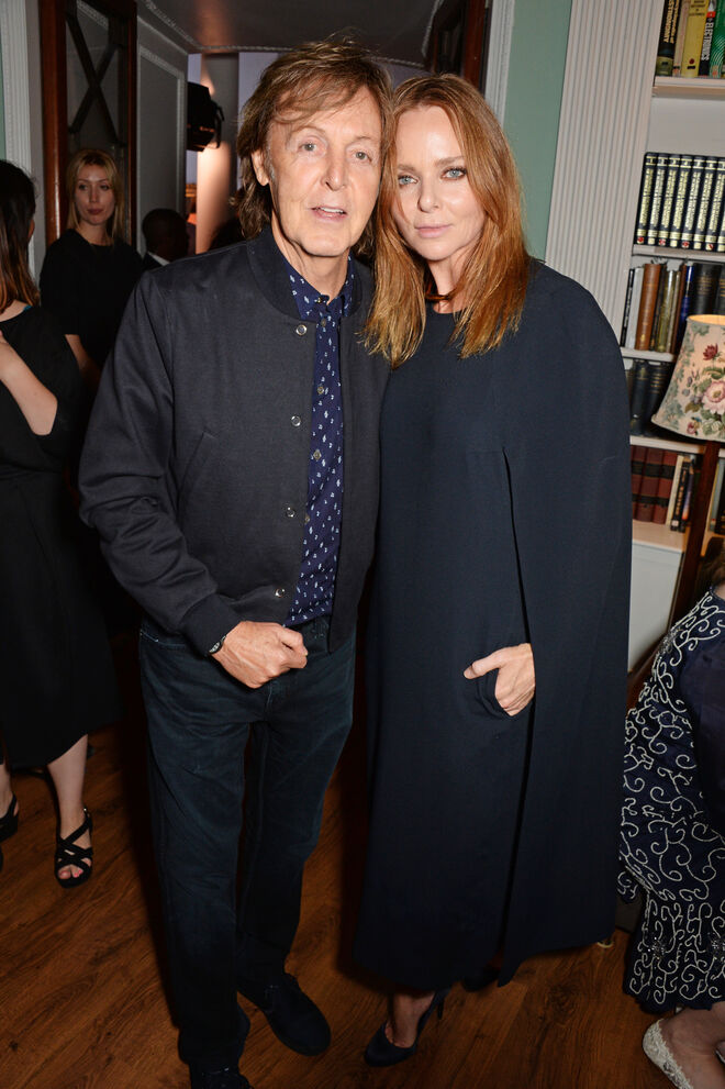 A designer de moda Stella McCartney e seu pai Paul McCartney