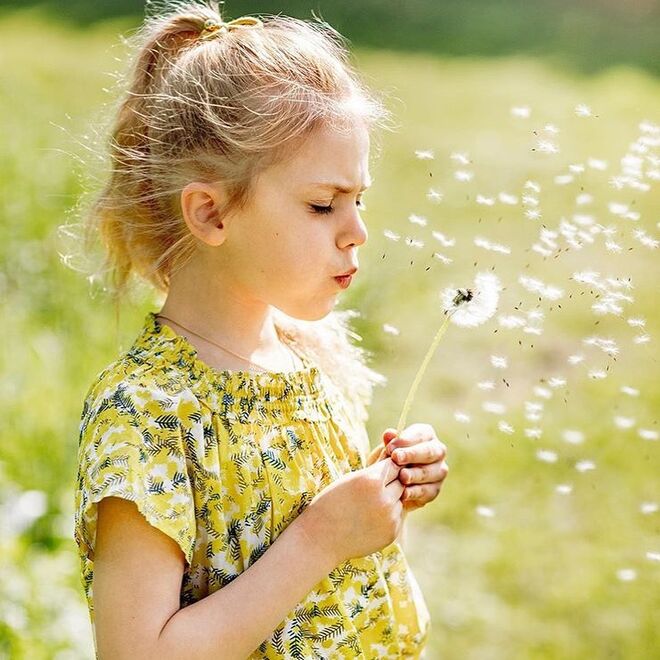 Princesa Estelle Silvia Ewa Mary é a filha mais velha de Vitória, Princesa Herdeira da Suécia, e do seu marido Daniel Westling. Ela é a primeira neta do rei Carlos XVI Gustavo e da rainha Sílvia, ocupando a segunda posição na linha de sucessão depois da sua mãe.