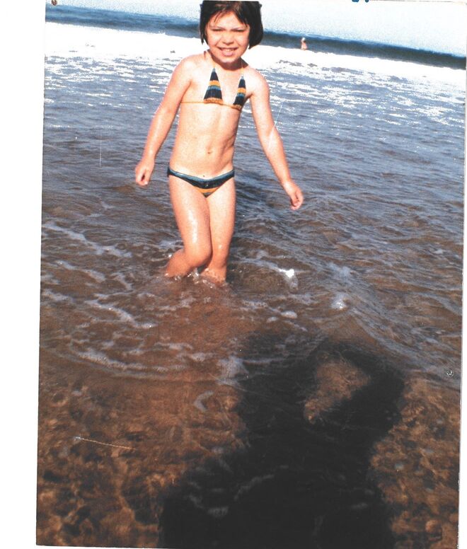 Raquel Strada na Costa da Caparica