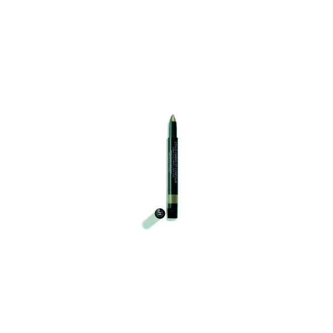 Stylo Ombre & Contour no tom 224 Metallic Flash, €32, Chanel