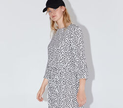 O vestido da Zara que se tornou viral sem a ajuda da realeza nem de influenciadoras 