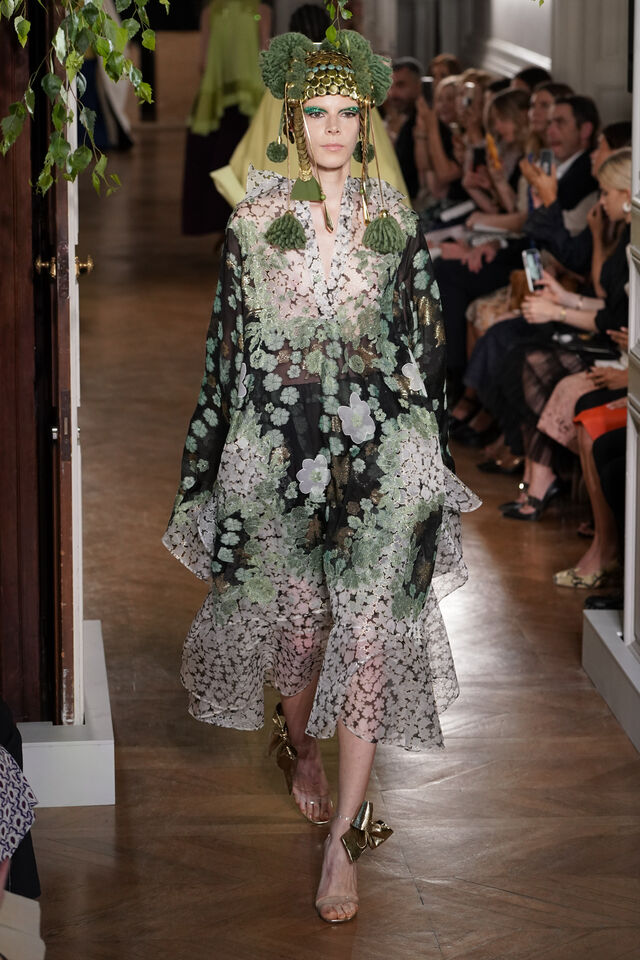 Desfile Valentino para a coleção outono/inverno 2019/2020 na Semana da Moda da Alta-Costura em Paris