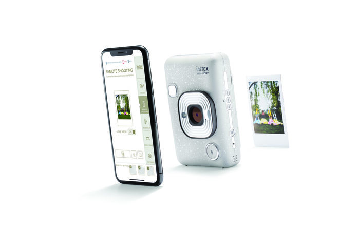 A nova câmara instantânea híbrida Instax mini LiPlay 