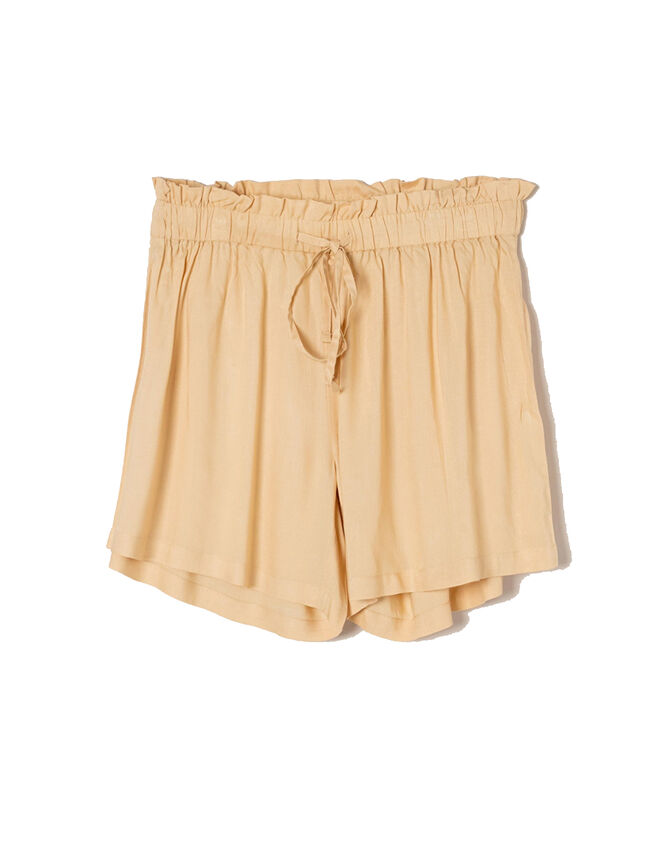 Calções, agora €5, MO, em www.mo-online.com