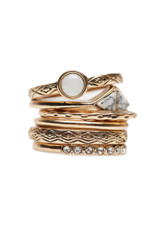 Pack anéis, agora €3,99, Springfield