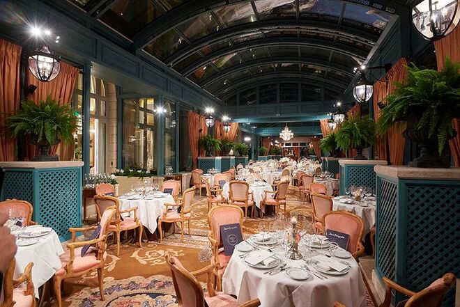 Coleção Métiers d’Art 2017, no hotel Ritz, em Paris. Chanel.