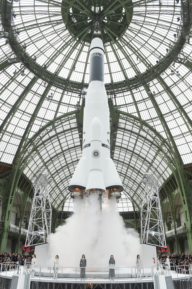 Prêt-à-porter outono/inverno 2017/18. Chanel.