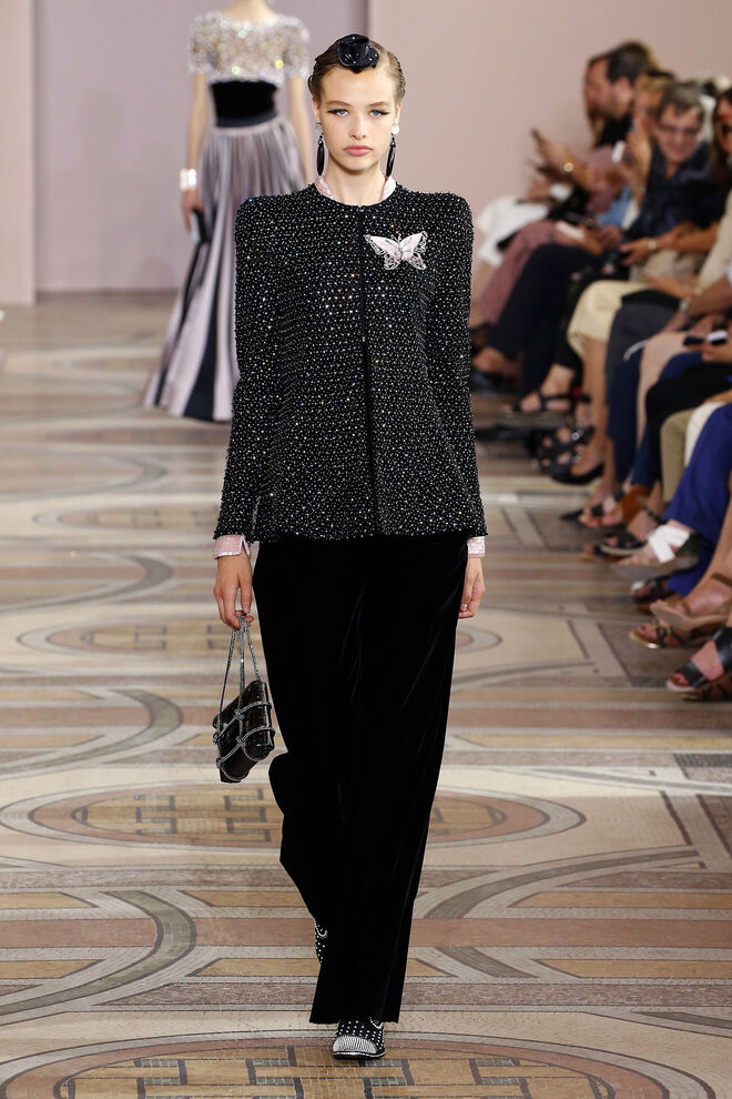 Desfile Giorgio Armani para a coleção outono/inverno 2019/2020 na Semana da Moda da Alta-Costura em Paris