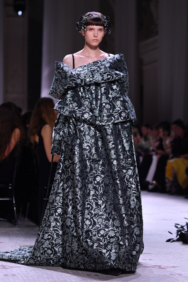 Desfile Givenchy para a coleção outono/inverno 2019/2020 na Semana da Moda da Alta-Costura em Paris