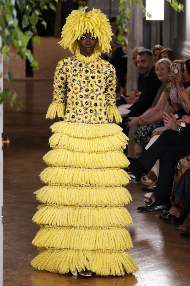 Desfile Valentino para a coleção outono/inverno 2019/2020 na Semana da Moda da Alta-Costura em Paris