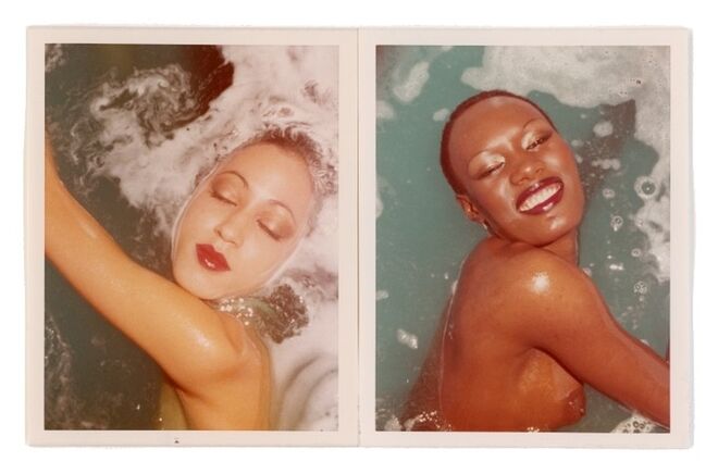 Série Blue Water com Pat Cleveland e Grace Jones em Paris, 1975⁣⁣