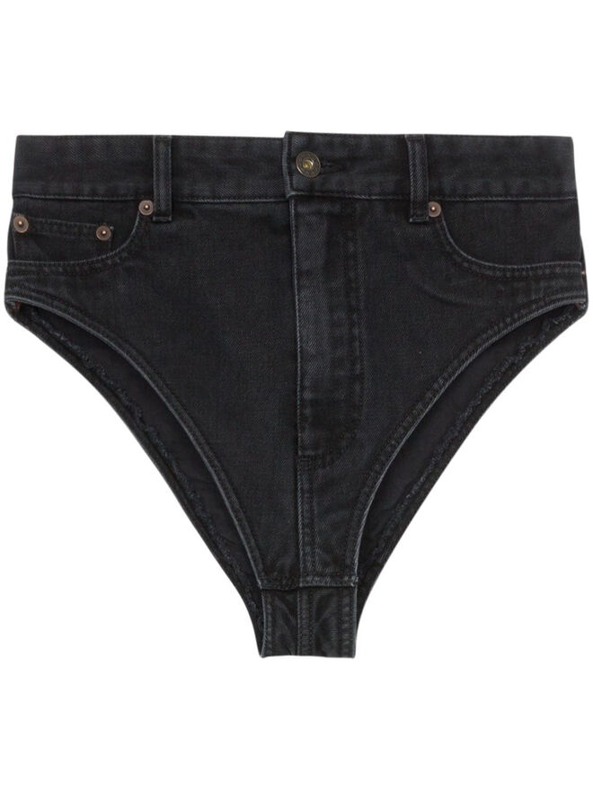 Cueca de ganga preta, €305, Y/Project, em www.farfetch.com