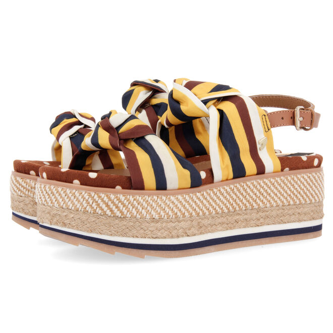 Sandálias Xanthi, agora €44, Gioseppo