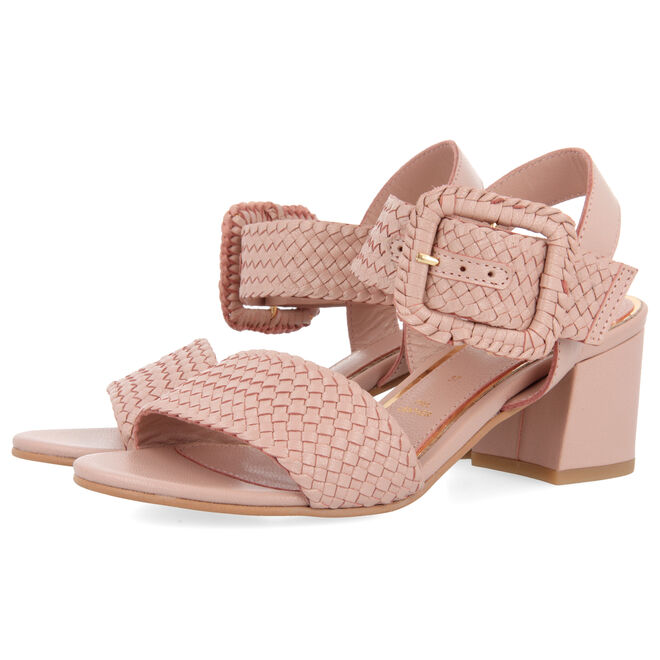 Sandálias Briare, €48, Gioseppo