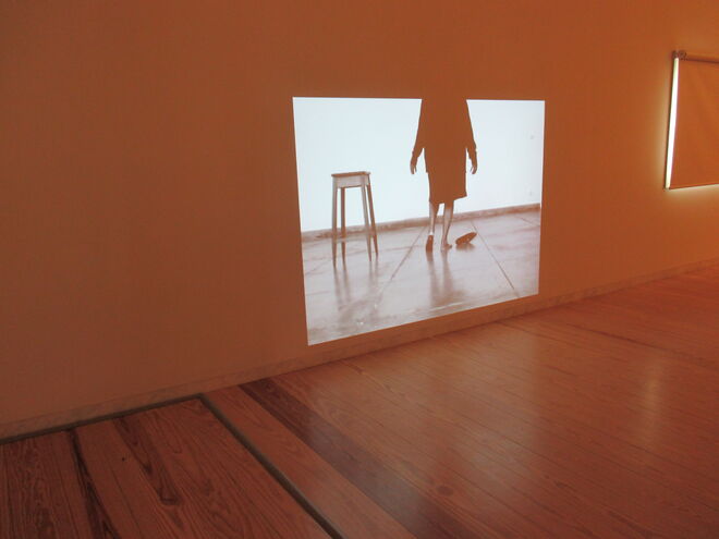 Exposição Helena Almeida: Habitar a Obra – Coleção de Serralves, no Museu Nadir Afonso (Chaves).