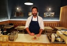 O chef Diego Muñoz ensina-nos a fazer um ceviche carretillero 