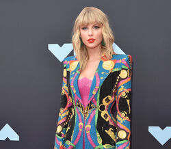 Os looks que salvaram a passadeira vermelha dos VMA 2019