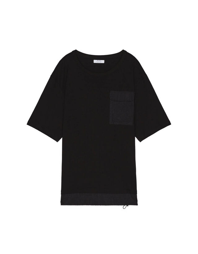 T-shirt, €15,99, Bershka