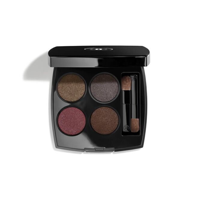 Les 4 Ombre no tom 332 Noir Suprême, €54, Chanel