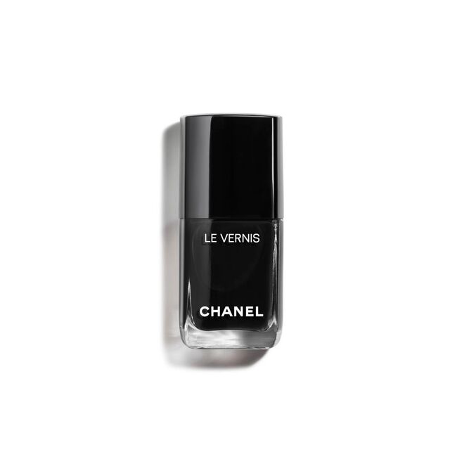 Le Vernis no tom 713 Pure Black, €26, Chanel