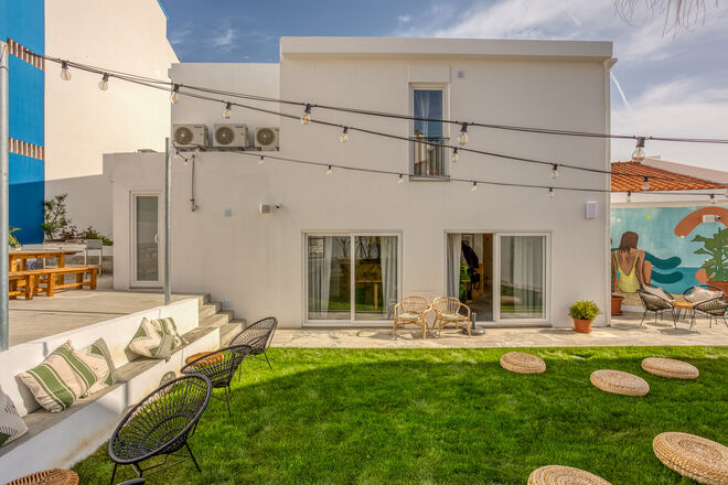 Visitar o novíssimo hotel Selina Ericeira