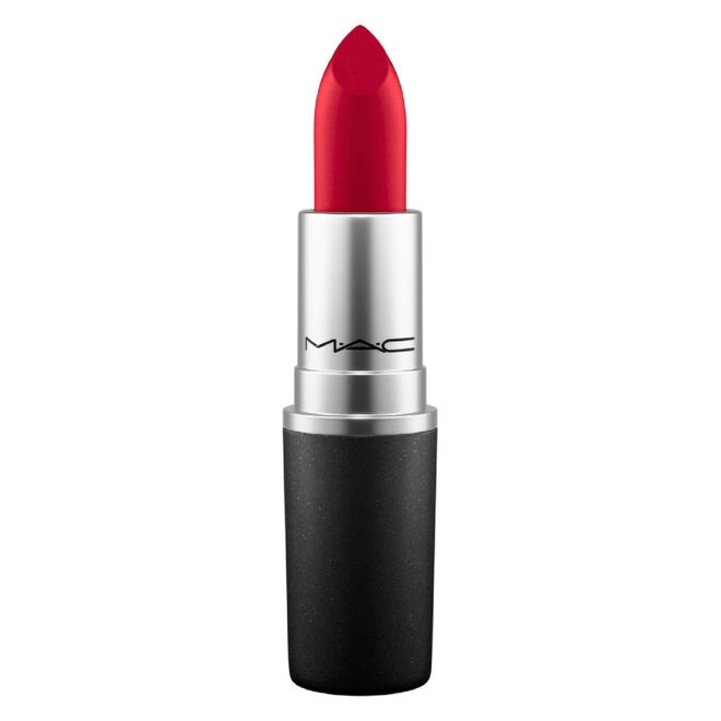 Retro Matte no tom Ruby Woo, €19, M.A.C. Cosmetics