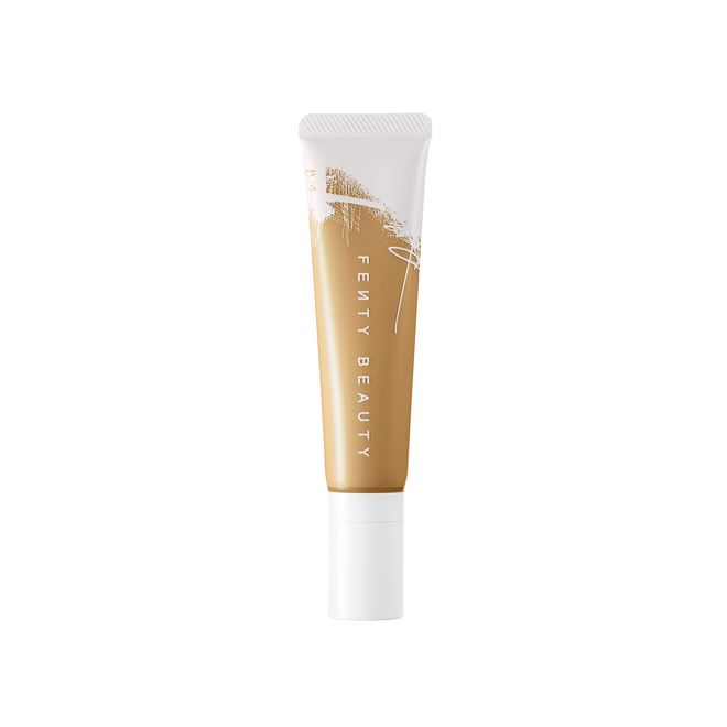 A nova base leve e de longa duração Pro Filt’r Hydrating Longwear Foundation chega a 15 de agosto, €35,90, Fenty Beauty, na Sephora